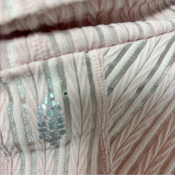 FREE PEOPLE MOVEMENT WOMEN'S LIGHT PINK TURTLENECK SHEER ATHLETHIC TOP LARGE - Picture 6 of 6